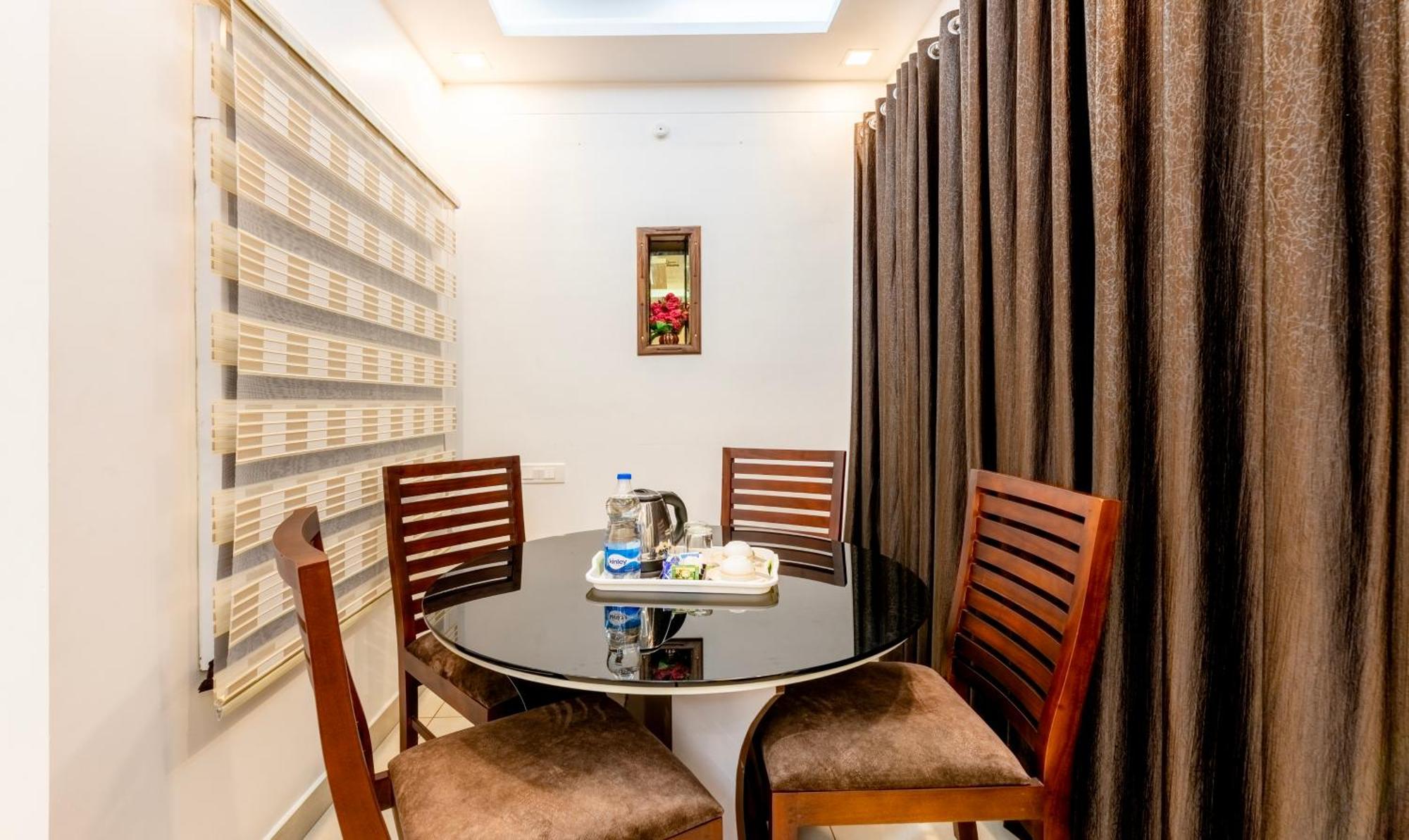 Treebo Premium Cochin Airport, 5 Min From Cochin Airport Ξενοδοχείο Kochi Εξωτερικό φωτογραφία